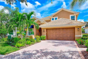 9883 SAGO POINT DRIVE, SEMINOLE, FL 33777 Sold 05/19/25