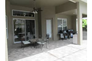 473 Woodford Dr, DeBary, FL 32713, Sold 09/14/15