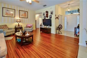 27 Wentwood Dr, DeBary, FL 32713, Sold 10/28/16