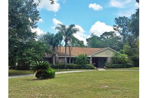 569 Country Club Rd, Lake Mary, FL 32746, Sold 12/05/16