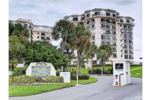 501 Causeway N, New Smyrna Beach, FL 32169, Sold 06/21/17