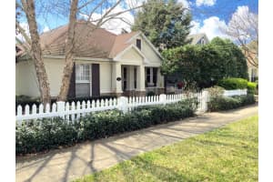 201 W Chancery Ln, DeLand, FL 32724, Sold 09/15/17