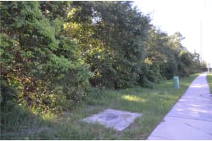  HOWLAND BLVD, DELTONA, FL 32738 - MLS#MFRV4908648