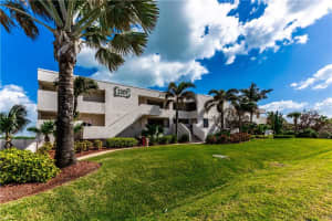 2207 Atlantic St, Melbourne Beach, FL 32951, Sold 04/23/21