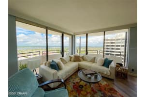 2828 N Atlantic Ave, Daytona Beach, FL 32118, Sold 11/15/21