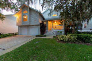 279 Bayou Cir, DeBary, FL 32713, Sold 11/29/21