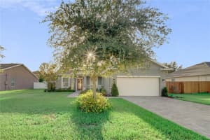 1527 Teddington St, DeLand, FL 32720, Sold 10/08/21