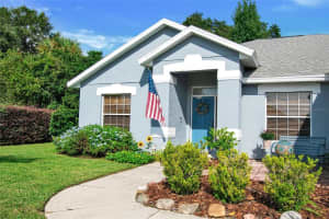 3803 Bayshore Cir, Tavares, FL 32778, Sold 10/19/21