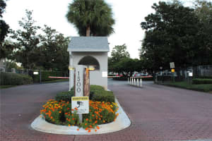 1628 Pine Ridge Cir, Sanford, FL 32773, Sold 12/15/21