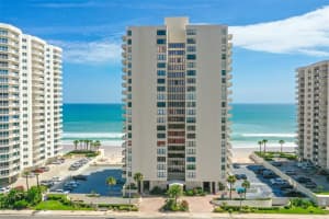 2947 S Atlantic Ave, Daytona Beach, FL 32118, Sold 12/17/21