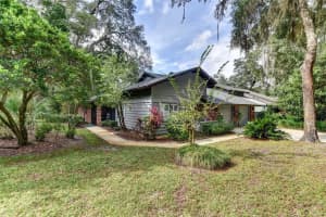 900 Village Green Rd, DeLand, FL 32720, Sold 02/28/22