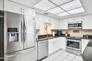 2545 S Atlantic Ave, Daytona Beach, FL 32118, Sold 03/03/22
