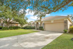 153 Cedar Springs Cir, DeBary, FL 32713, Sold 03/03/22