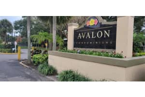 4269 S Semoran Blvd, Orlando, FL 32822, Sold 03/23/22