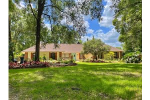 3232 Fox Run Trail, DeLand, FL 32724, Sold 06/21/22