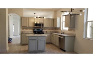 569 CARRIGAN WOODS TRL, OVIEDO, FL 32765 Sold 07/13/22