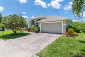 2438 HURON CIR, KISSIMMEE, FL 34746 Sold 07/26/22