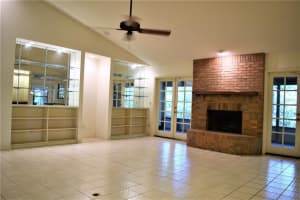 200 WOODS TRL, SANFORD, FL 32771 Sold 09/12/22