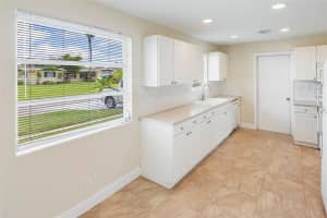 222 S VENETIAN WAY, PORT ORANGE, FL 32127 Sold 09/28/22