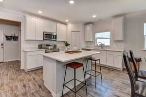 312 E FIESTA KEY LOOP, DELAND, FL 32720 Sold 09/14/22