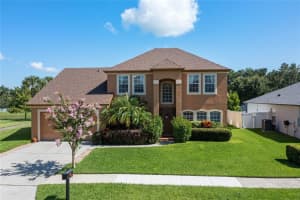 353 LAKE AMBERLEIGH DR, WINTER GARDEN, FL 34787 Sold 08/30/22