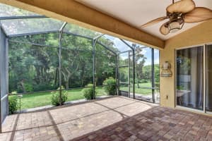 324 CRYSTAL POND AVE, DELAND, FL 32720 Sold 10/03/22