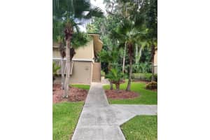 120 HIBISCUS WOODS CT #4B, DELTONA, FL 32725 Sold 09/15/22