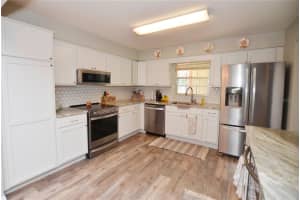 1640 JUNO TRL #201A, ASTOR, FL 32102 Sold 12/08/22