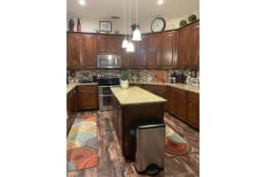 160 BRADWICK CIR, DEBARY, FL 32713 Sold 10/17/22