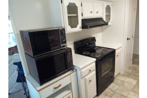 225 ASPEN CIR, LEESBURG, FL 34748 Sold 11/21/22