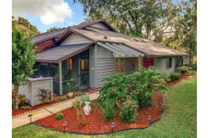 956 VILLAGE GREEN RD #18, DELAND, FL 32720 Sold 10/27/22
