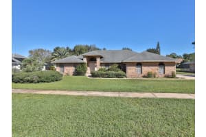 472 EAGLE BROOK CT, DEBARY, FL 32713 Sold 12/15/22