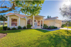 6279 Paradise Island Ct, Port Orange, FL 32128, Sold 12/09/22