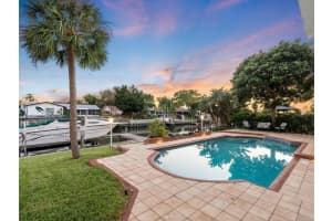 8712 COBBLESTONE DR, TAMPA, FL 33615 Sold 10/23/23