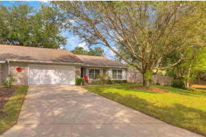 1065 W VILLAGE GREEN RD, DELAND, FL 32720 Sold 01/06/23
