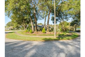 1020 MARJORIE RAWLINGS DR, DELAND, FL 32720 Sold 02/03/23