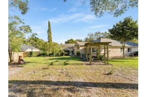 1020 MARJORIE RAWLINGS DR, DELAND, FL 32720 Sold 02/03/23