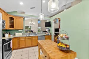 451 SYCAMORE SPRINGS ST, DEBARY, FL 32713 Sold 01/19/23