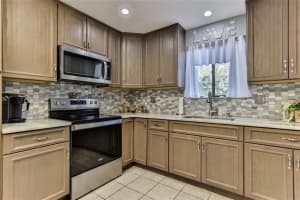 27 BIRCHWOOD TRAIL, ORMOND BEACH, FL 32174 Sold 01/30/23