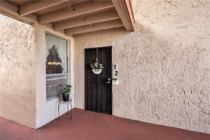 534 ORANGE DRIVE, ALTAMONTE SPRINGS, FL 32701 Sold 03/30/23