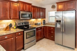 2272 Hawks Cove Circle New Smyrna Beach, FL 32168 Sold 04/14/23