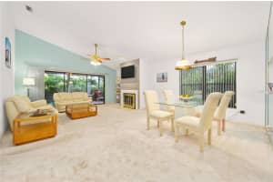 905 Teaberry Ln, Port Orange, FL 32127, Sold 04/20/23