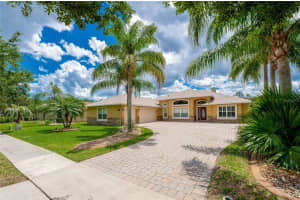 4265 MAYFAIR LANE, PORT ORANGE, FL 32129 Sold 05/26/23