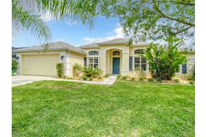 914 S Lake Lindley Dr Deland, FL 32724 Sold 06/20/23