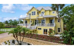 11885 BAYSHORE DRIVE, CRYSTAL RIVER, FL 34429 Sold 10/10/25