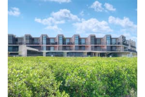 520 PENINSULA AVENUE, NEW SMYRNA BEACH, FL 32169 Sold 03/19/25