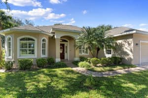 24 LAKECLIFF DRIVE, ORMOND BEACH, FL 32174 Sold 12/18/23