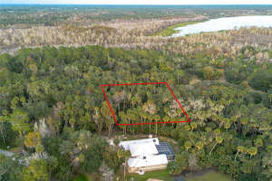 E PARK TRL, DELTONA, FL 32725 - MLS#MFRV4933466