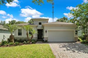 804 VICTORIA HILLS DRIVE, DELAND, FL 32724 Sold 02/29/24