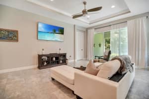 804 VICTORIA HILLS DRIVE, DELAND, FL 32724 Sold 02/29/24
